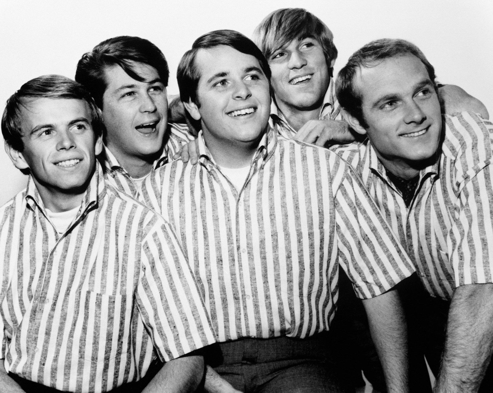 The-Beach-Boys-Al-Jardine-Carl-Wilson.jpg