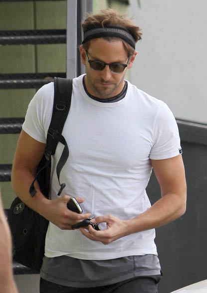 Bradley_Cooper_gym.jpg