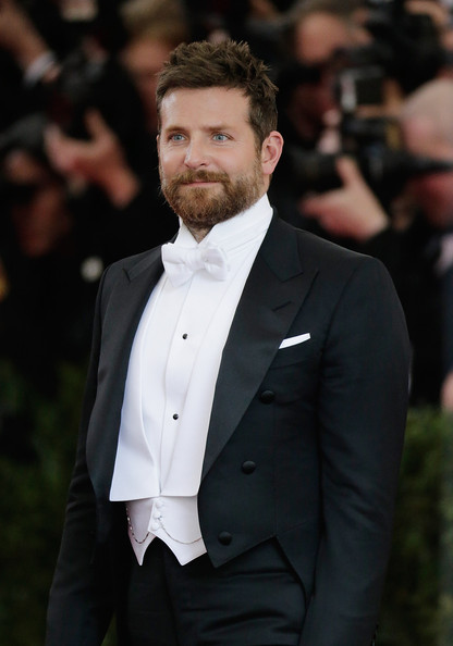 Bradley+Cooper+Red+Carpet+Arrivals+Met+Gala+I4PhbddrbG9l.jpg