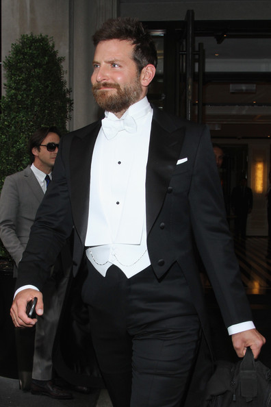 Bradley+Cooper+Celebs+Leave+Metropolitan+Museum+C_oTG2jyQKil.jpg