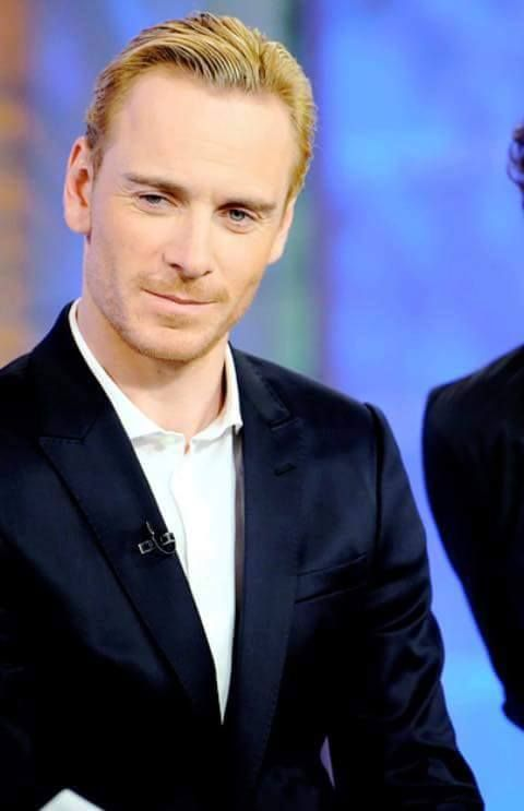 how-would-you-rate-michael-fassbender-as-a-blonde-v0-rhmomguthqh91.png